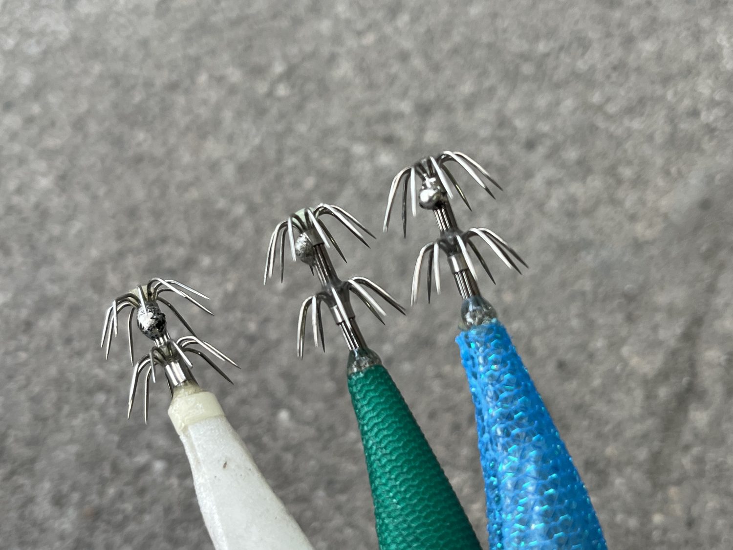 半田をのせた3本のカンナを並べたところ